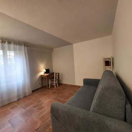 Hébergement de vacances Magic Spell - 200 Mq - Zona Centro - Intera Con Ampi Spazi Relax, Fino A 10 Ospiti, ----------------- Tassa Inclusa *