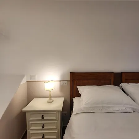 Magic Spell - 200 Mq - Zona Centro - Intera Con Ampi Spazi Relax, Fino A 10 Ospiti, ----------------- Tassa Inclusa Сasa de vacaciones