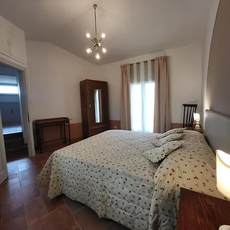 Magic Spell - 200 Mq - Zona Centro - Intera Con Ampi Spazi Relax, Fino A 10 Ospiti, ----------------- Tassa Inclusa Spello