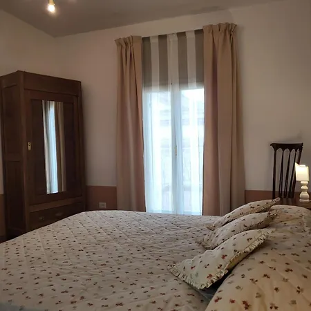 Hébergement de vacances Magic Spell - 200 Mq - Zona Centro - Intera Con Ampi Spazi Relax, Fino A 10 Ospiti, ----------------- Tassa Inclusa