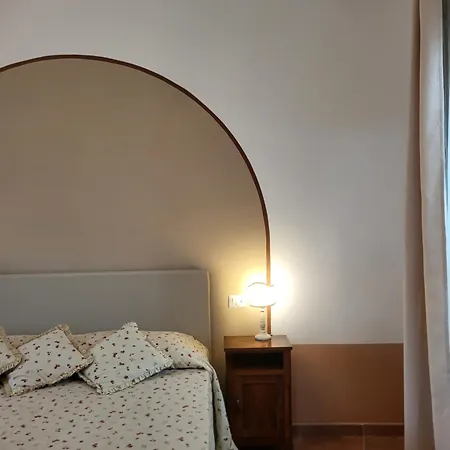 Magic Spell - 200 Mq - Zona Centro - Intera Con Ampi Spazi Relax, Fino A 10 Ospiti, ----------------- Tassa Inclusa * Spello