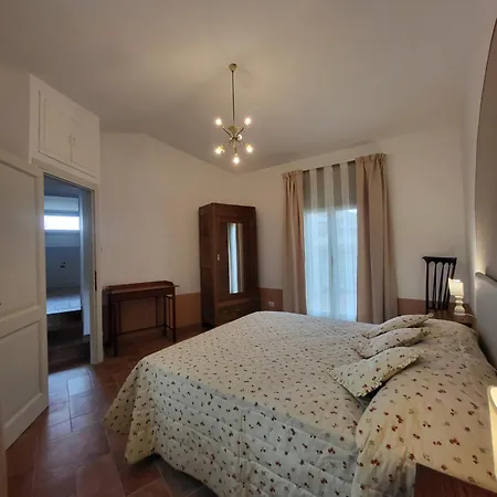 Magic Spell - 200 Mq - Zona Centro - Intera Con Ampi Spazi Relax, Fino A 10 Ospiti, ----------------- Tassa Inclusa * Spello