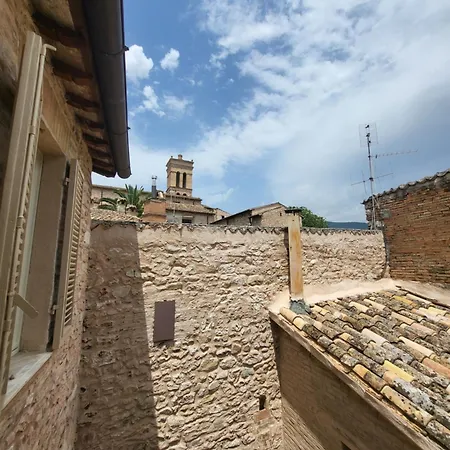 Magic Spell - 200 Mq - Zona Centro - Intera Con Ampi Spazi Relax, Fino A 10 Ospiti, ----------------- Tassa Inclusa Spello