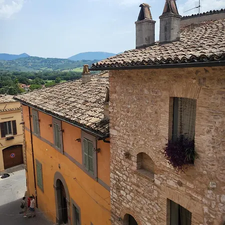 Magic Spell - 200 Mq - Zona Centro - Intera Con Ampi Spazi Relax, Fino A 10 Ospiti, ----------------- Tassa Inclusa * Spello