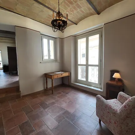 Magic Spell - 200 Mq - Zona Centro - Intera Con Ampi Spazi Relax, Fino A 10 Ospiti, ----------------- Tassa Inclusa Spello